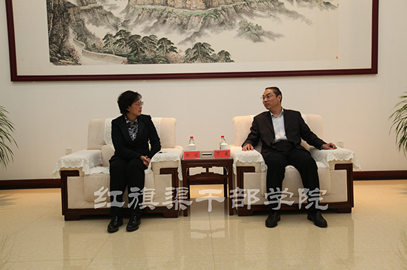 >丁巍會(huì)見(jiàn)中國(guó)人民大學(xué)黨委書記靳諾