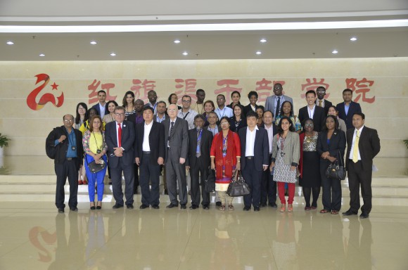 >精神感動世界　學(xué)院再添新績——紅旗渠干部學(xué)院再迎外籍學(xué)員