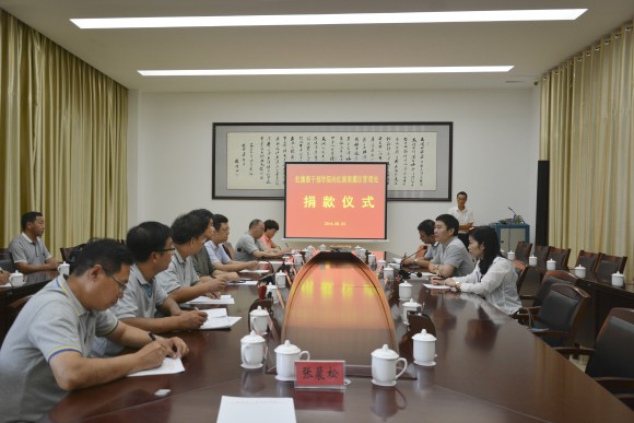 >“兩學(xué)一做”當(dāng)先鋒　紅旗渠畔搶修忙——紅旗渠干部學(xué)院開展“搶修紅旗渠義務(wù)勞動(dòng)”主題活動(dòng)