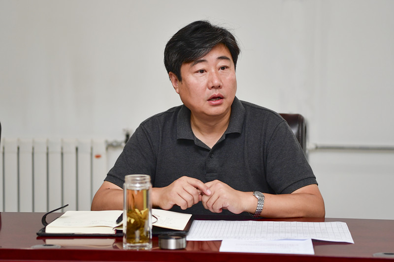 >學院機關黨支部開展 “兩學一做”學習教育專題黨課