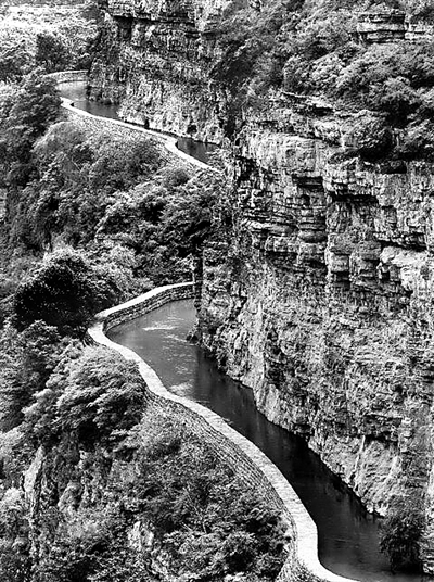 >問渠哪得清如許---楊貴與紅旗渠的故事