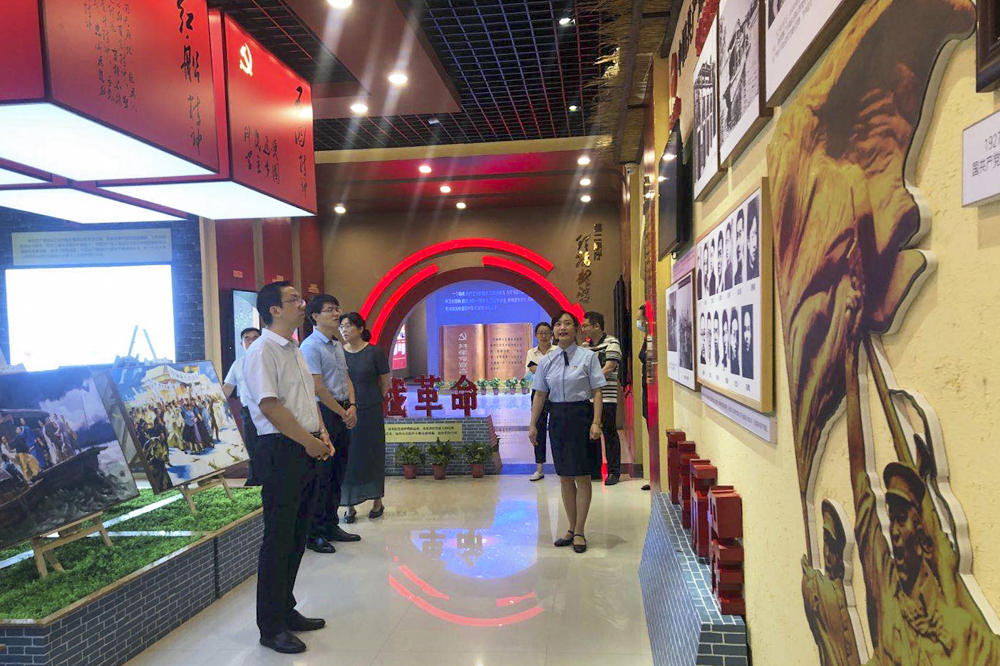 >紅旗渠干部學(xué)院開展“迎七一·共發(fā)展·促提升”主題黨日活動