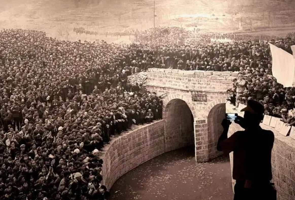 >中央紀(jì)委國家監(jiān)委網(wǎng)站 | 紅旗渠就是紀(jì)念碑