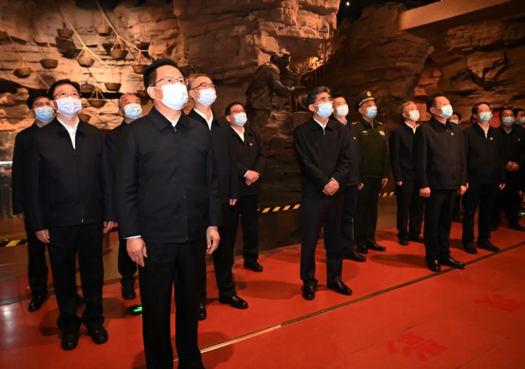 >安徽日報 | 安徽省委常委集體赴河南省安陽市紅旗渠學(xué)習(xí)考察