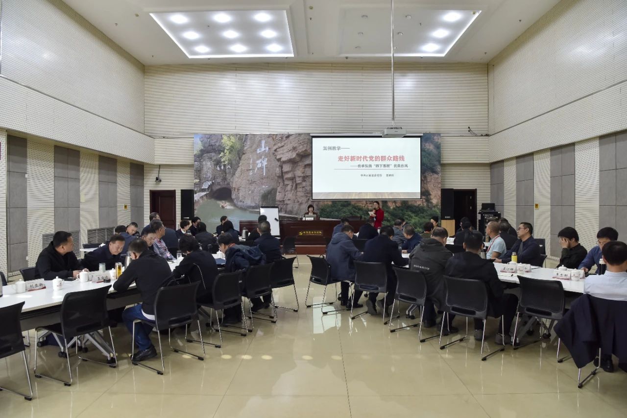 >內(nèi)蒙古黨校（行政學(xué)院）廳級領(lǐng)導(dǎo)干部習(xí)近平新時代中國特色社會主義思想理論研修班在我院成功舉辦