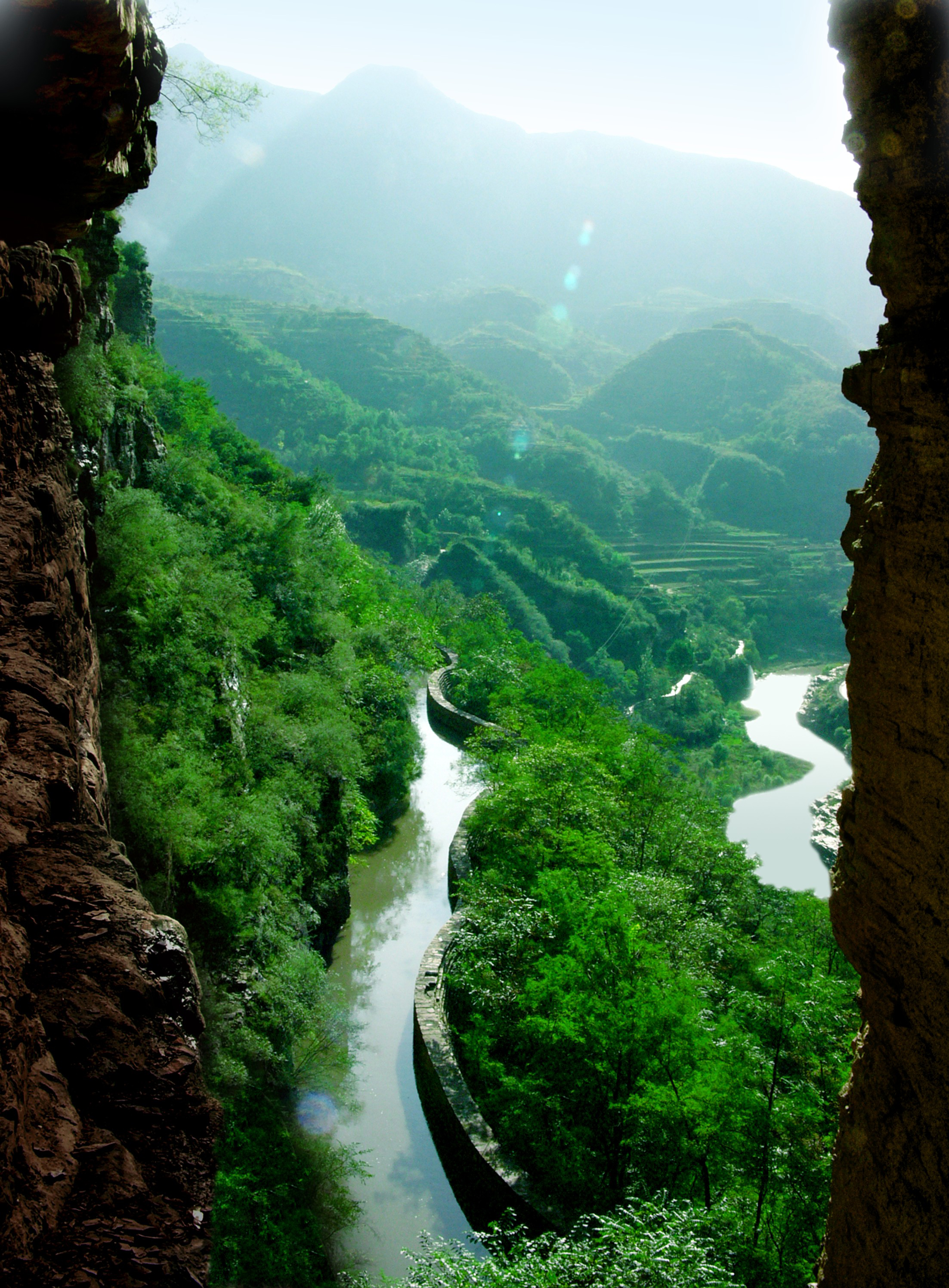 >紅旗渠精神的實踐生成、精神內核及情感意蘊